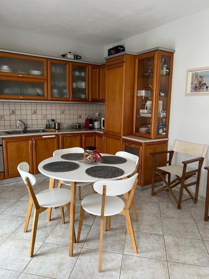 Apartment Efi Nea Peramos  Ngoại thất bức ảnh
